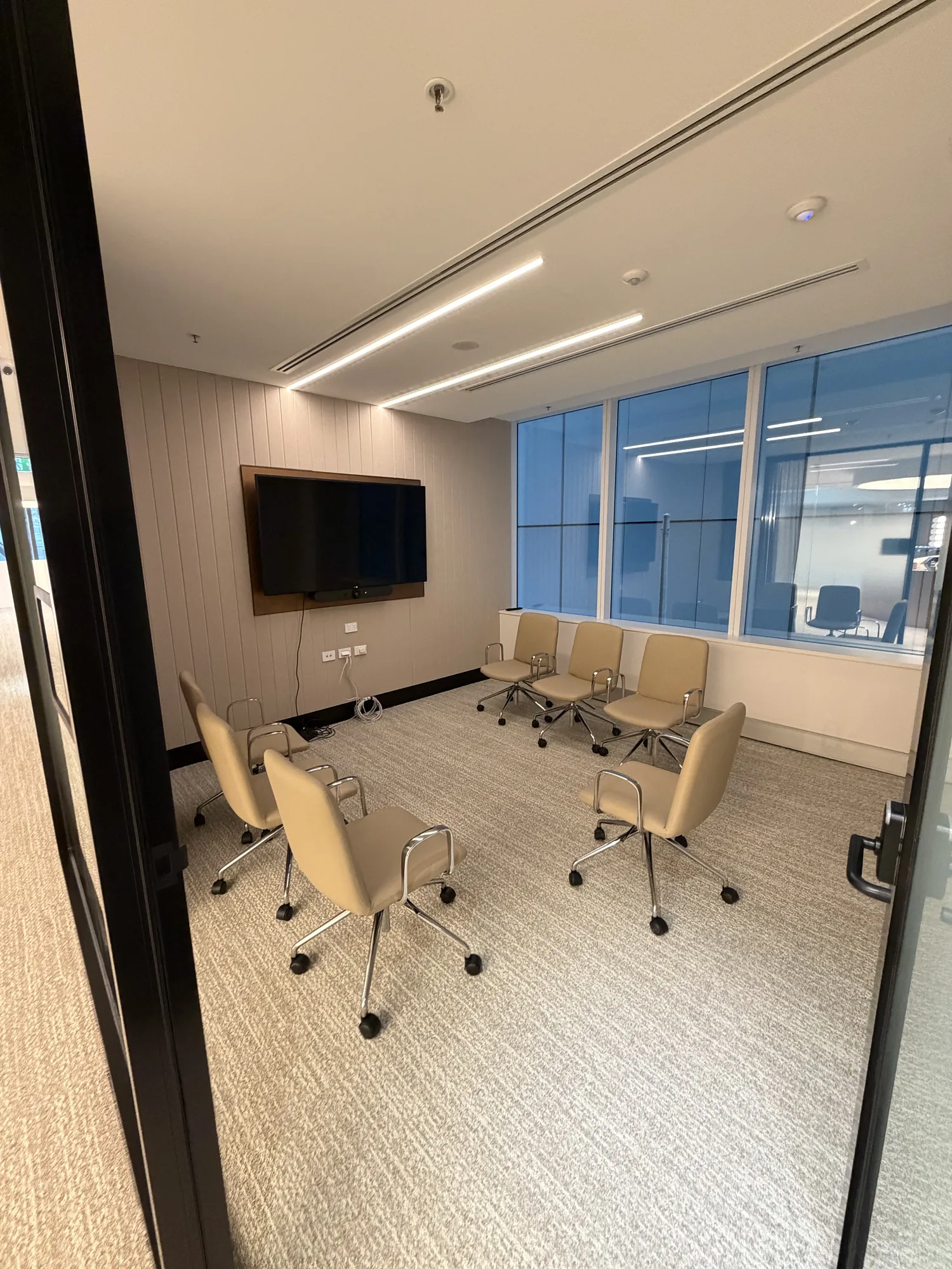 Office boardroom with city views arranged by LOG Transport